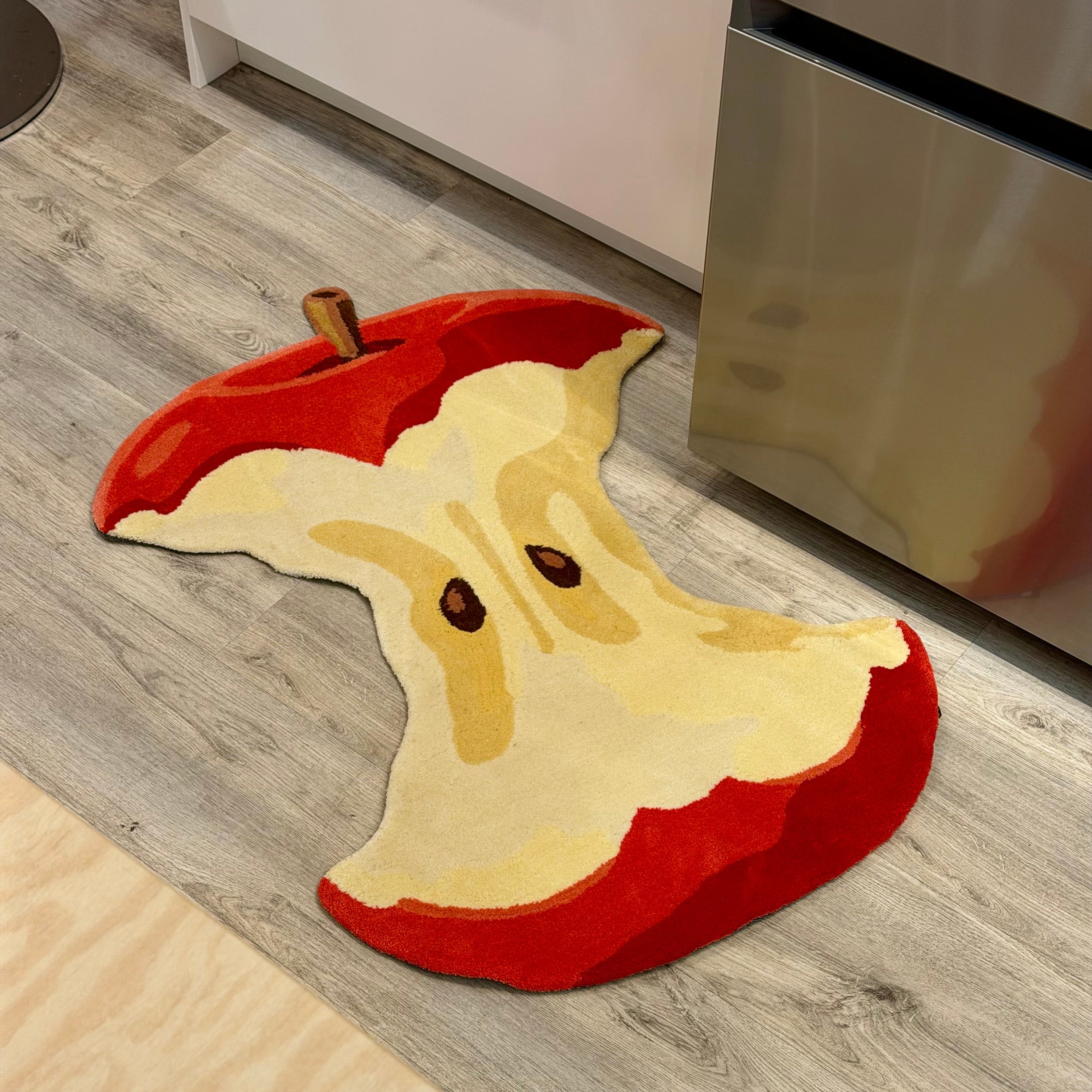 APPLE CORE RUG