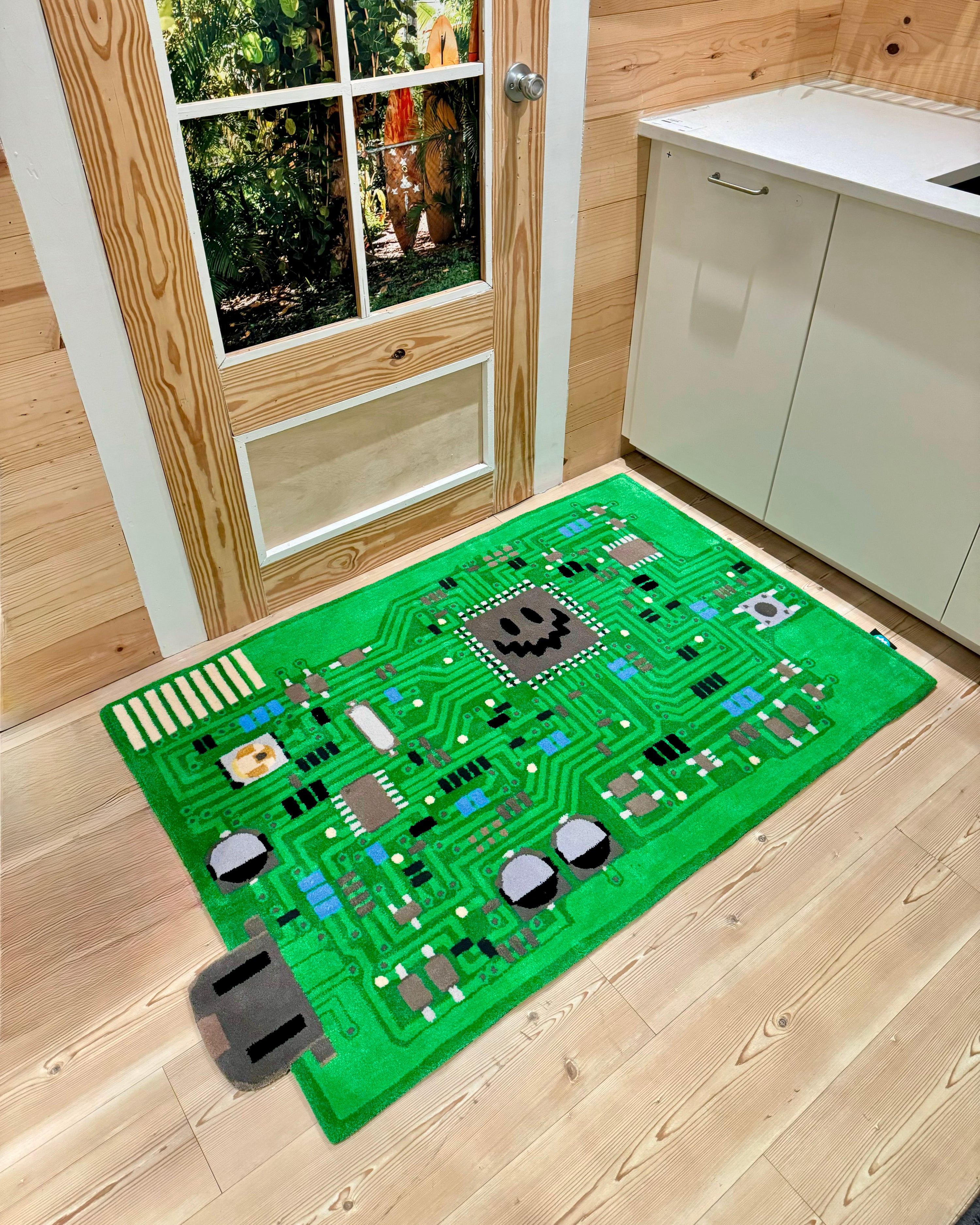 MOTHERBOARD RUG