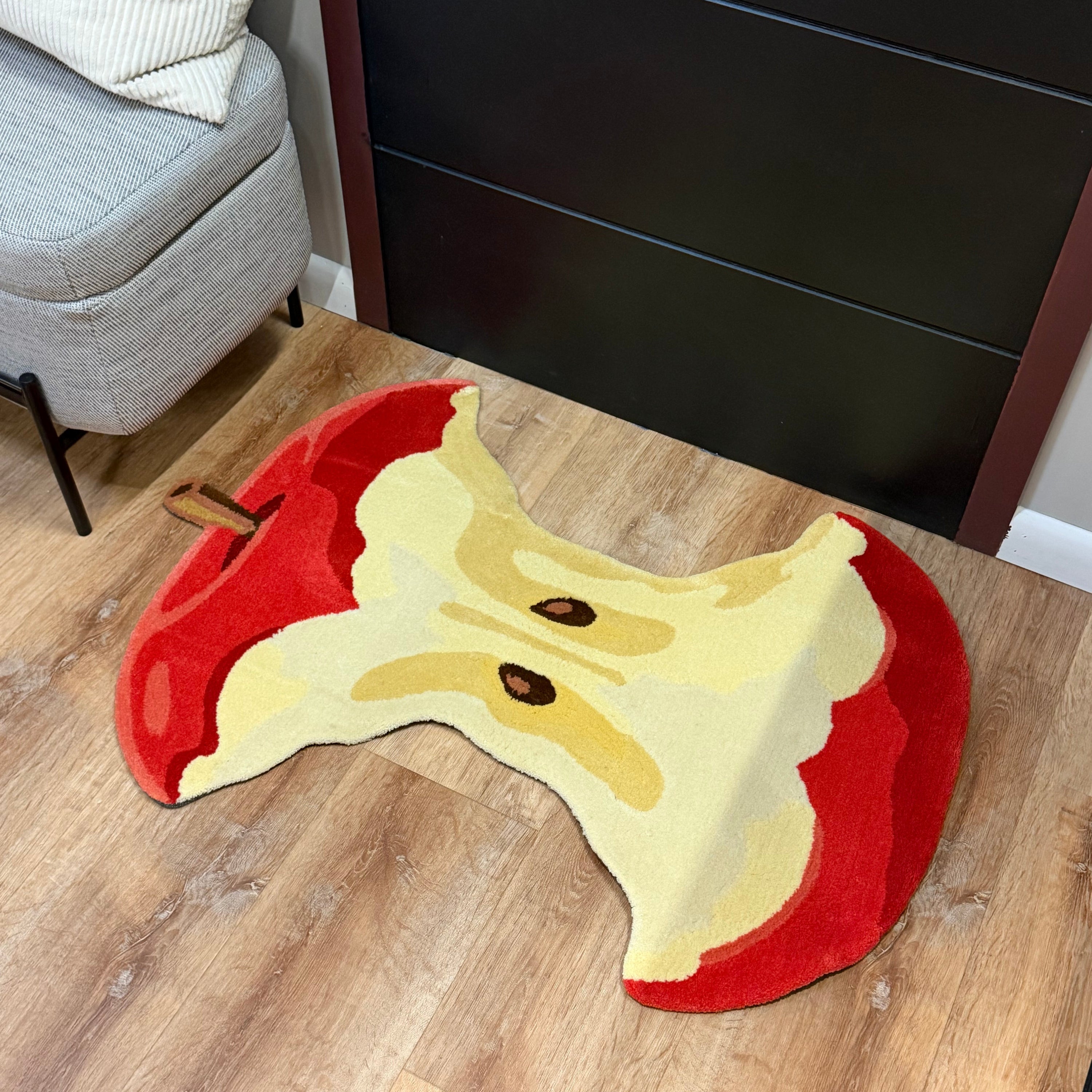 APPLE CORE RUG