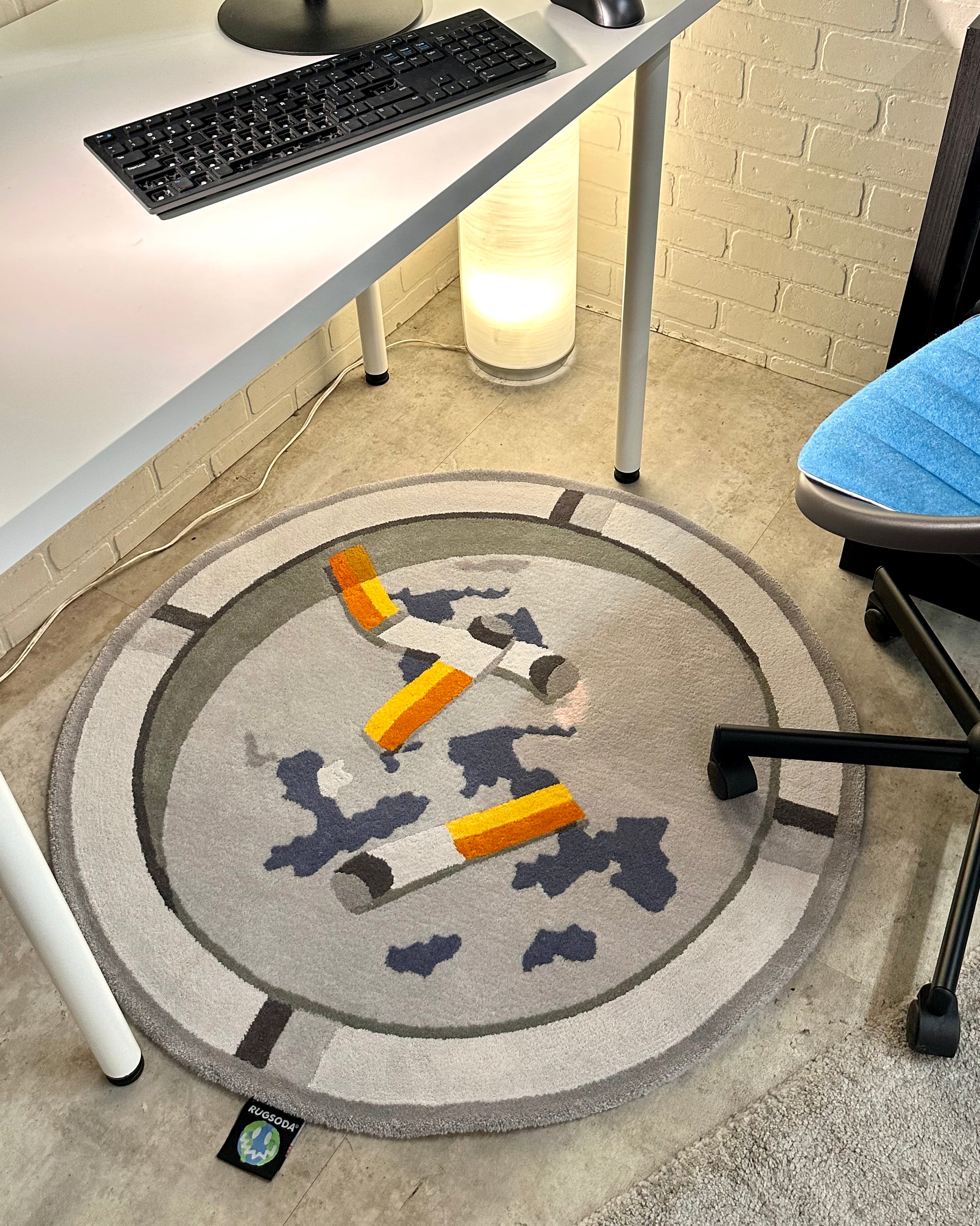 ASHTRAY RUG (CIGARETTES)