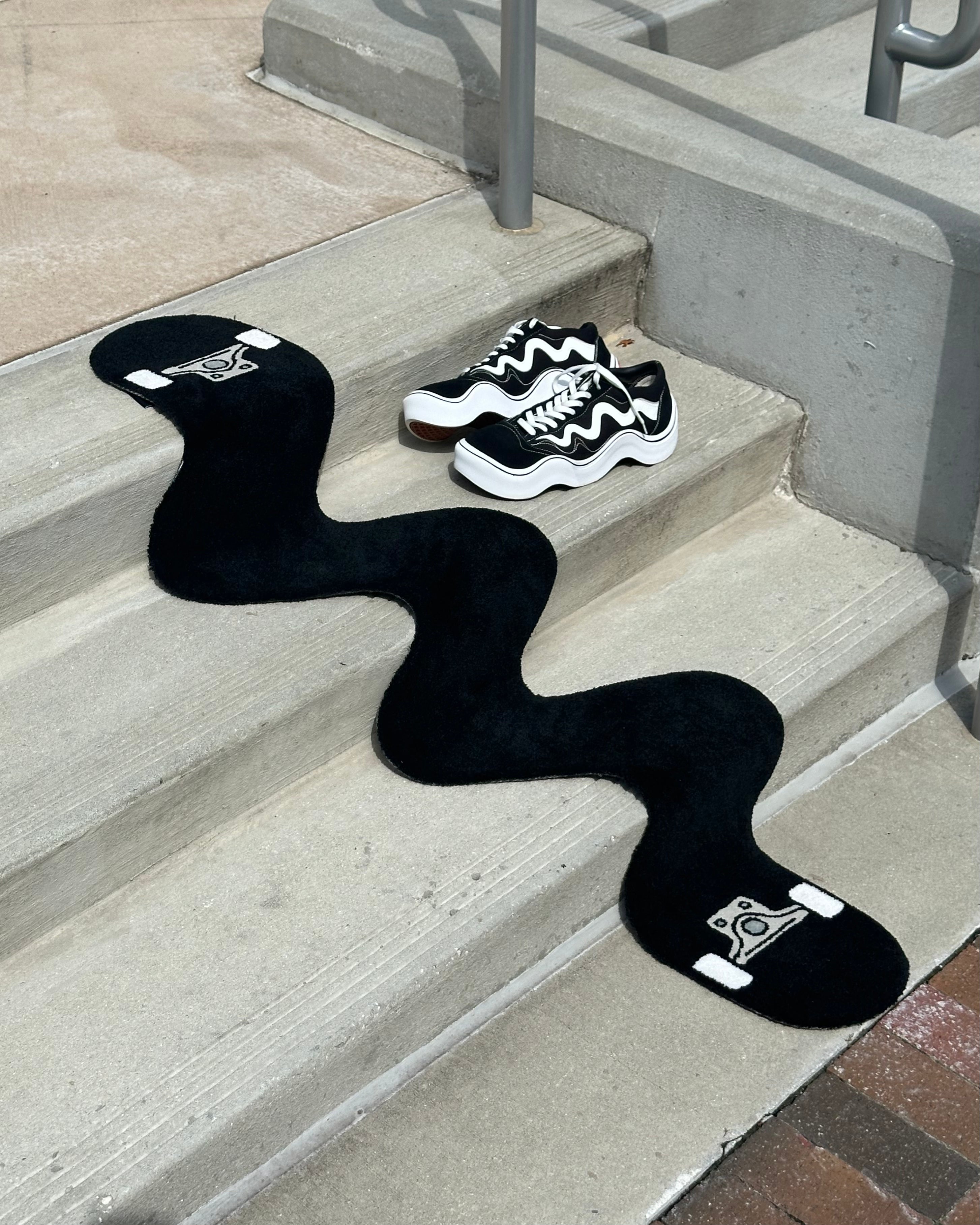 MELTED BOARD RUG