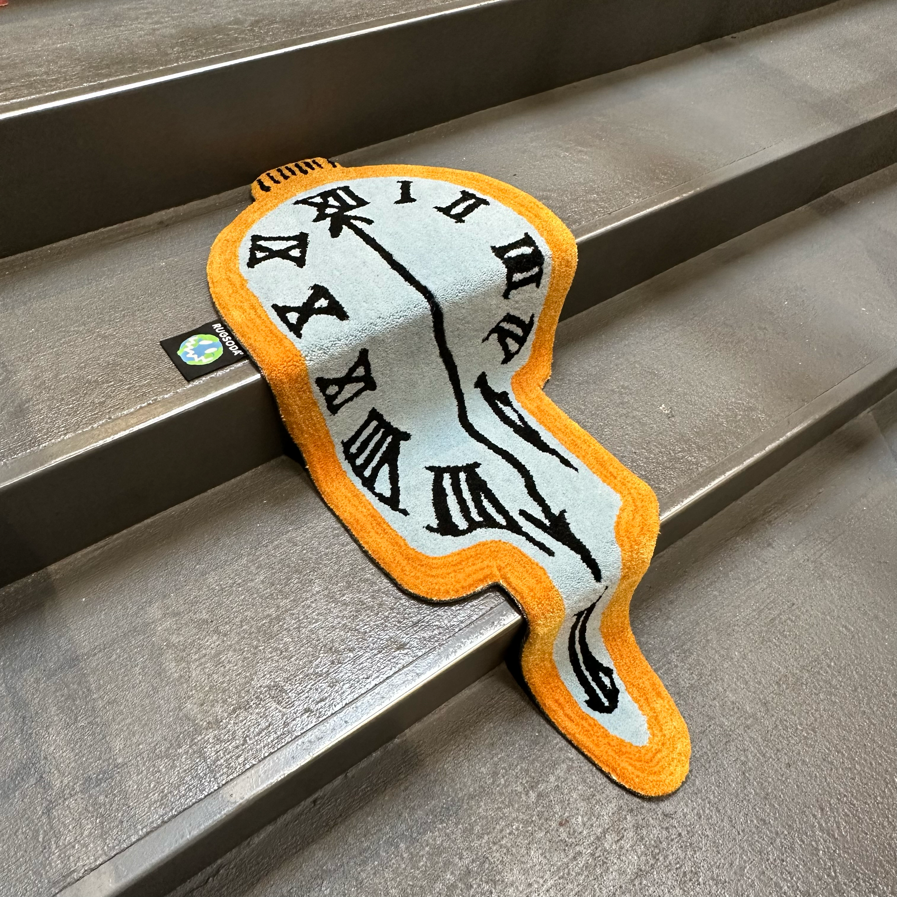 MELTING CLOCK RUG