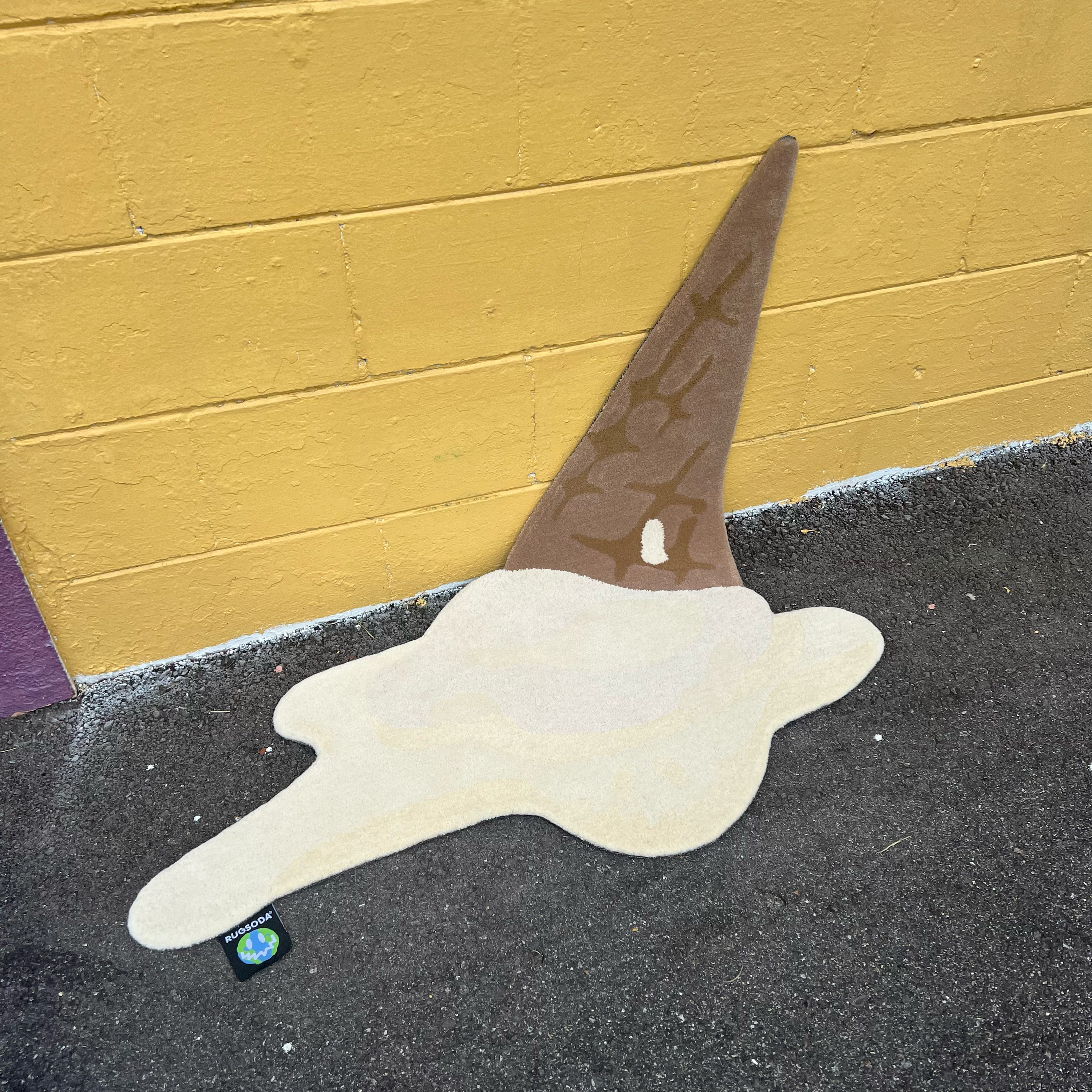 VANILLA CONE RUG